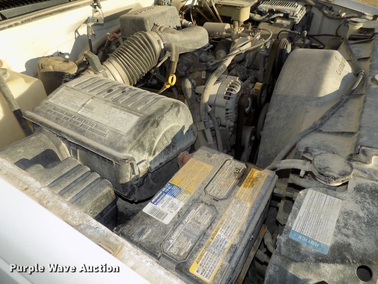 image for item DG2484 2000 Chevrolet C3500 utility bed pickup truck