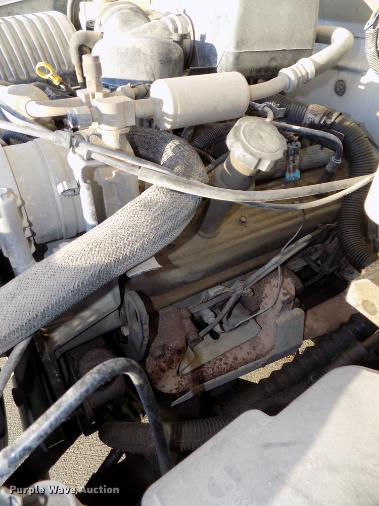 image for item DG2484 2000 Chevrolet C3500 utility bed pickup truck