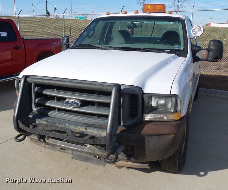 image for item DG5523 2002 Ford F250 Super Duty pickup truck