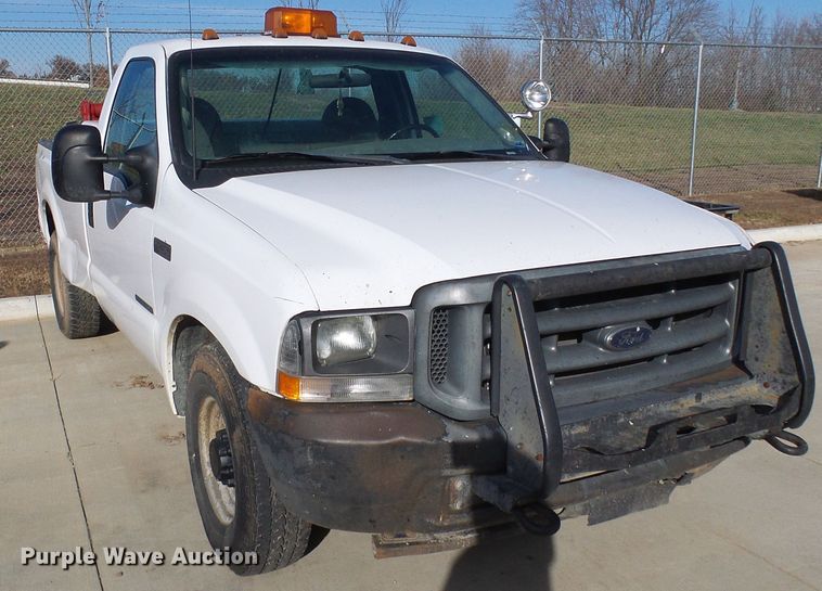 image for item DG5523 2002 Ford F250 Super Duty pickup truck