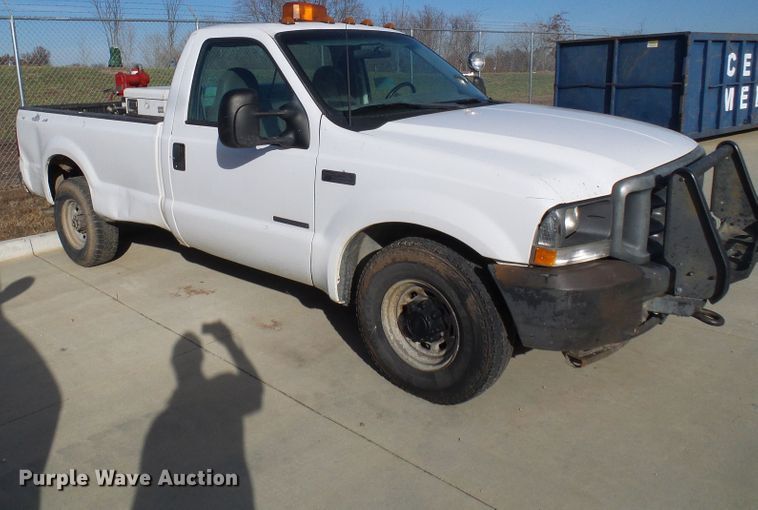 image for item DG5523 2002 Ford F250 Super Duty pickup truck