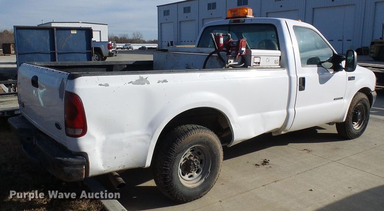 image for item DG5523 2002 Ford F250 Super Duty pickup truck