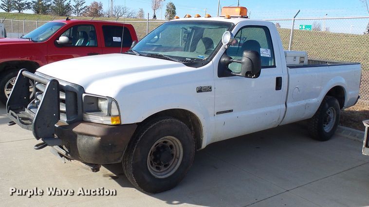 image for item DG5523 2002 Ford F250 Super Duty pickup truck