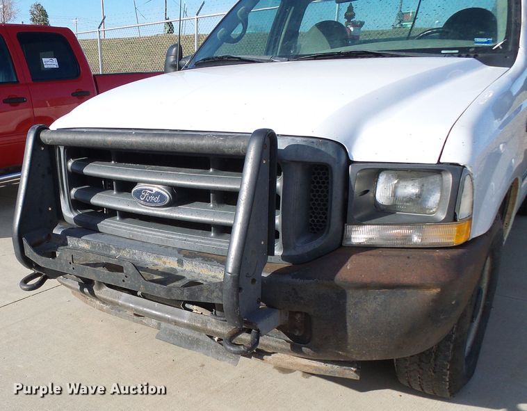 image for item DG5523 2002 Ford F250 Super Duty pickup truck