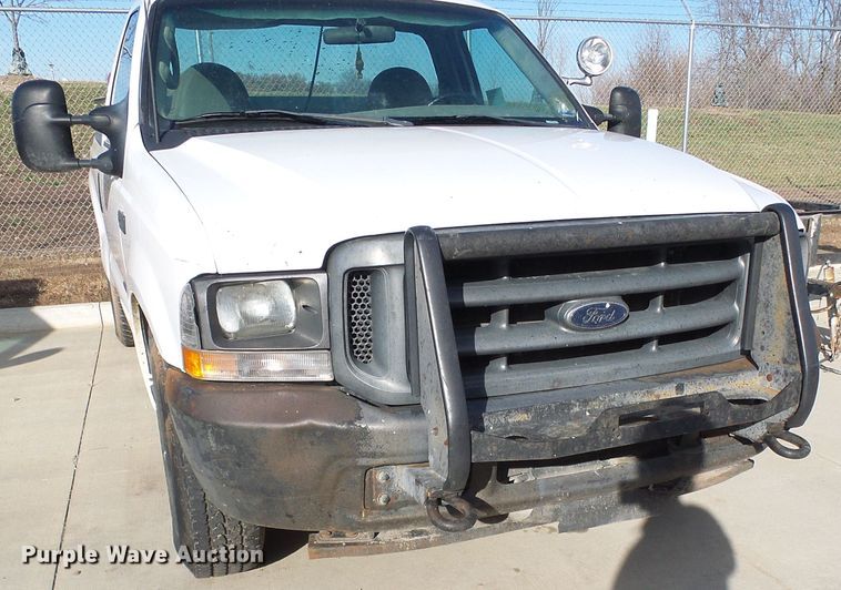 image for item DG5523 2002 Ford F250 Super Duty pickup truck