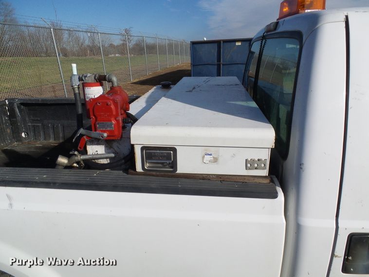 image for item DG5523 2002 Ford F250 Super Duty pickup truck