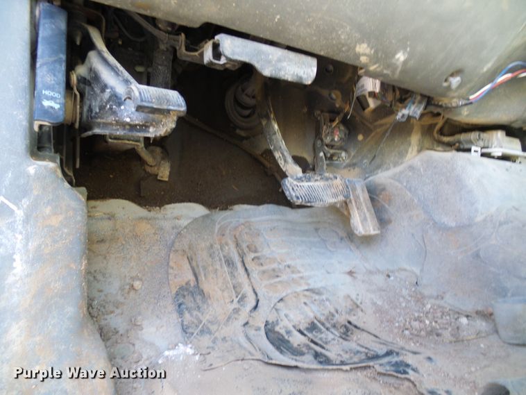 image for item DG5523 2002 Ford F250 Super Duty pickup truck