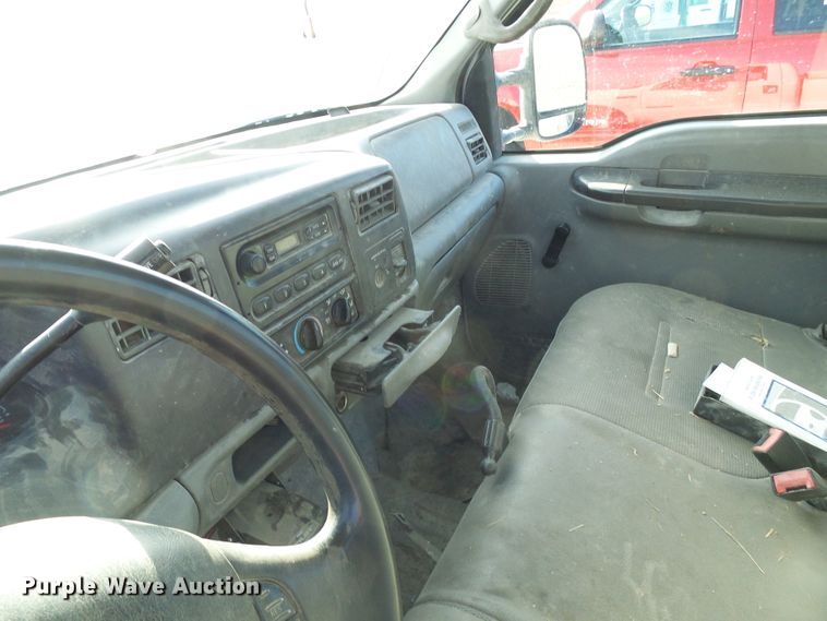 image for item DG5523 2002 Ford F250 Super Duty pickup truck