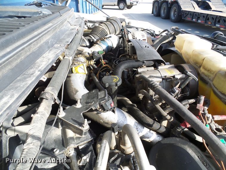 image for item DG5523 2002 Ford F250 Super Duty pickup truck