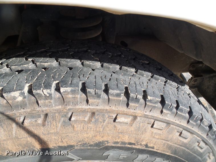 image for item DG5523 2002 Ford F250 Super Duty pickup truck