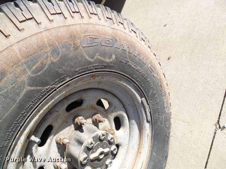 image for item DG5523 2002 Ford F250 Super Duty pickup truck