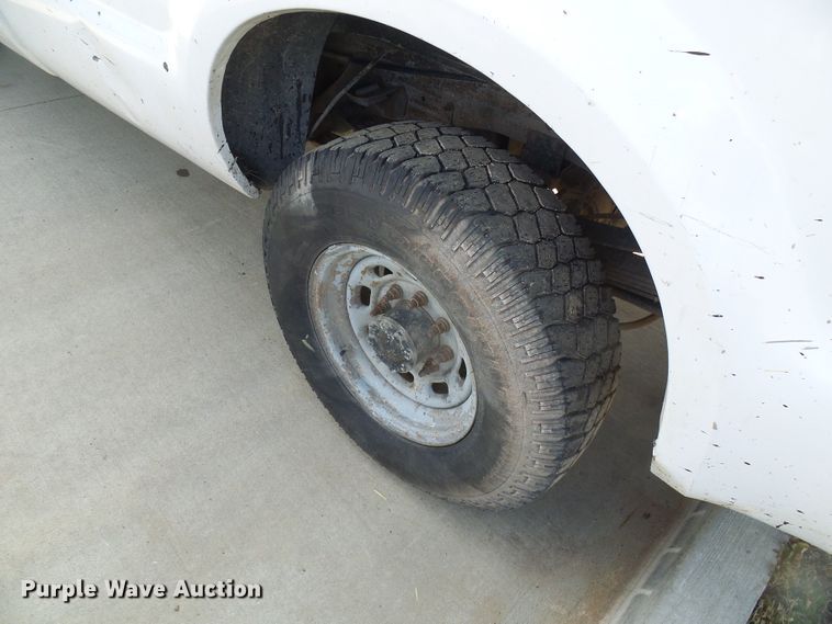 image for item DG5523 2002 Ford F250 Super Duty pickup truck