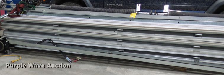 image for item DG5524 Garage door