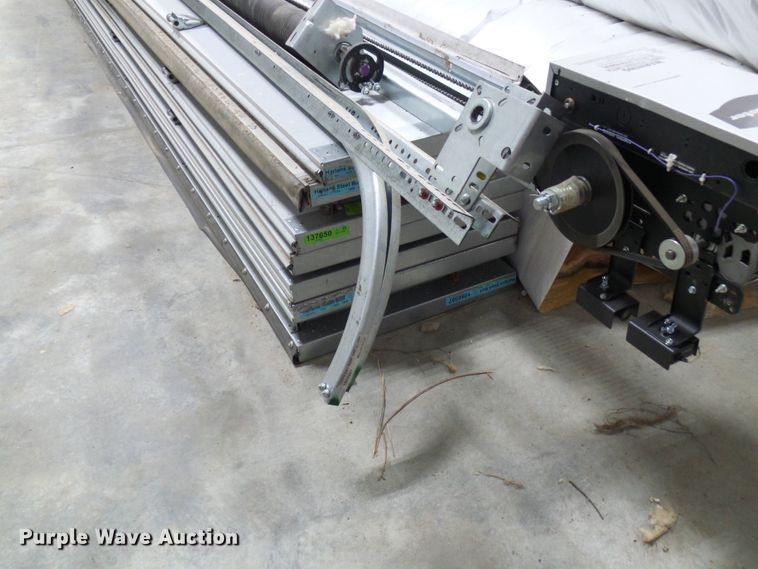 image for item DG5526 Insulated garage door