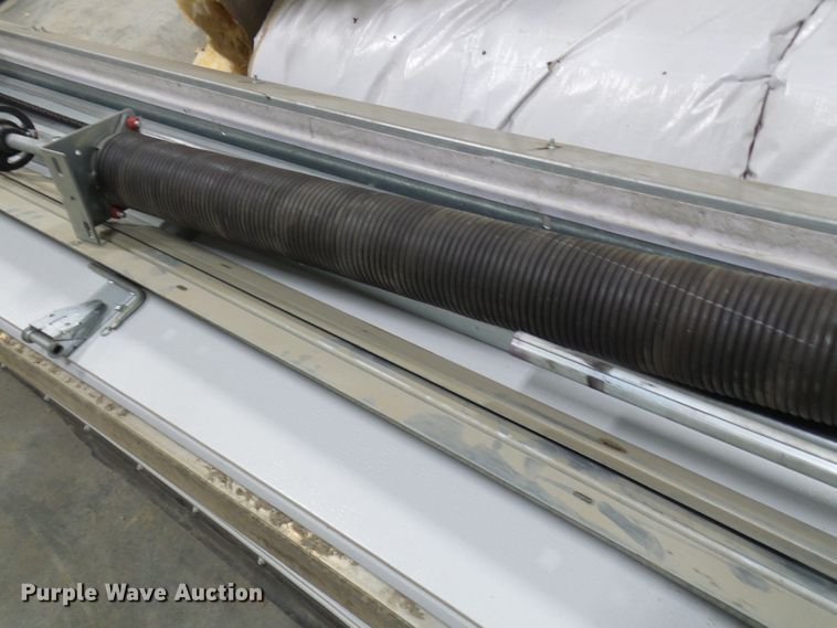 image for item DG5526 Insulated garage door