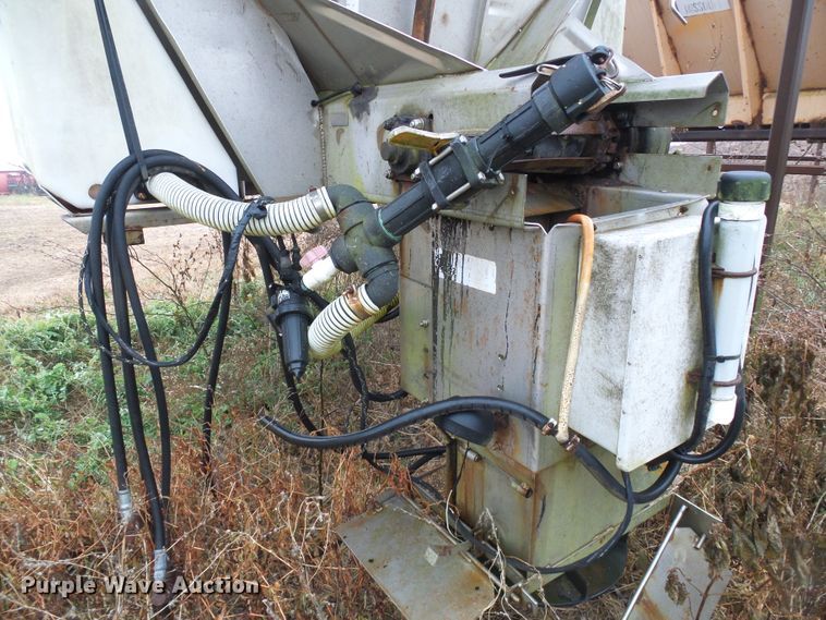 image for item DG5527 Monroe MV1207850MO stainless steel spreader