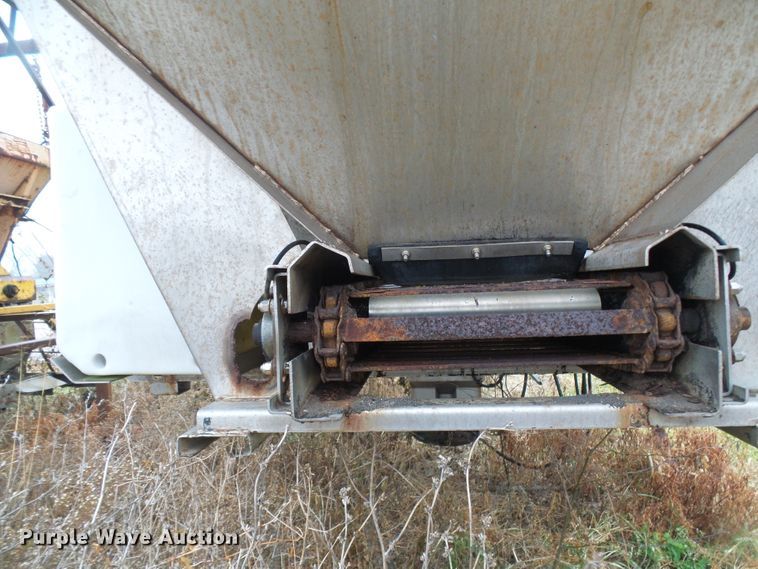 image for item DG5527 Monroe MV1207850MO stainless steel spreader