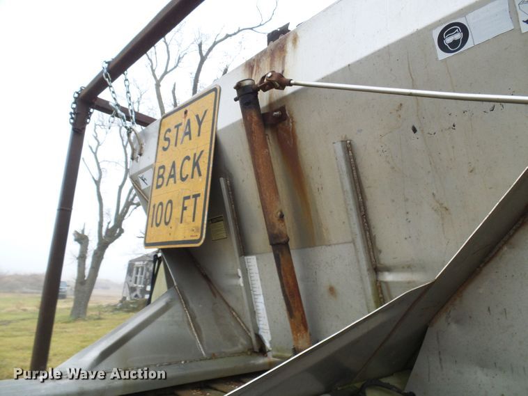 image for item DG5527 Monroe MV1207850MO stainless steel spreader