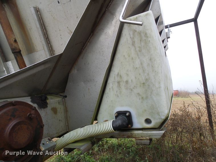 image for item DG5527 Monroe MV1207850MO stainless steel spreader