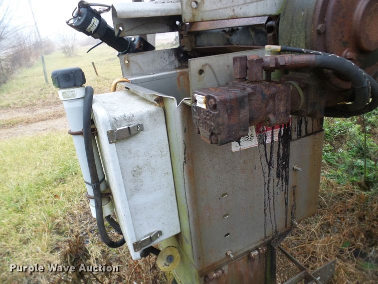 image for item DG5527 Monroe MV1207850MO stainless steel spreader