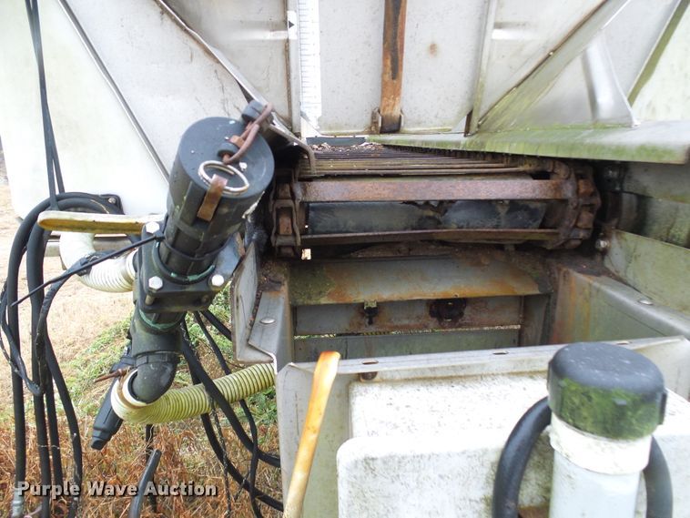 image for item DG5527 Monroe MV1207850MO stainless steel spreader