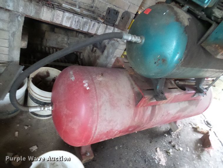 image for item DG5528 Air compressor