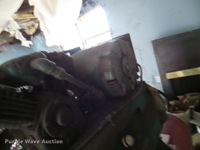 image for item DG5528 Air compressor