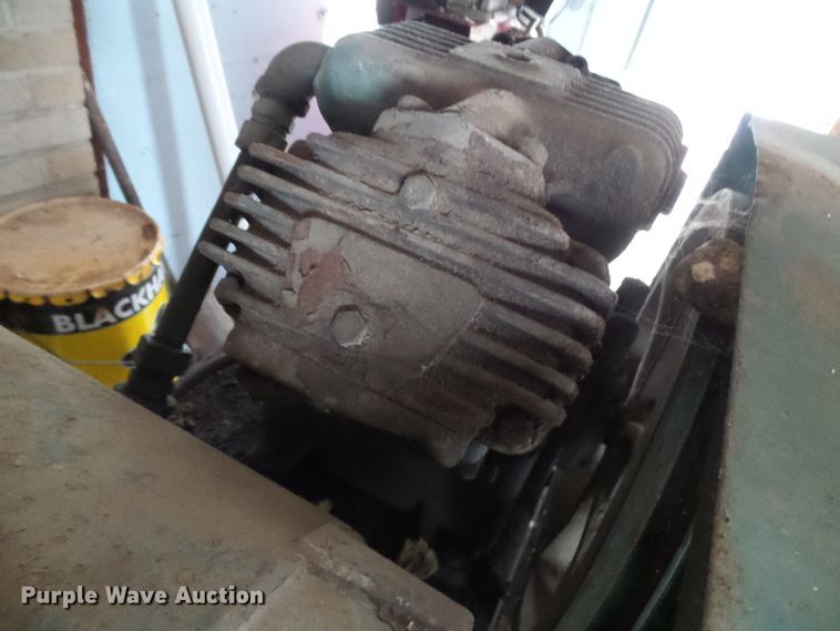 image for item DG5528 Air compressor