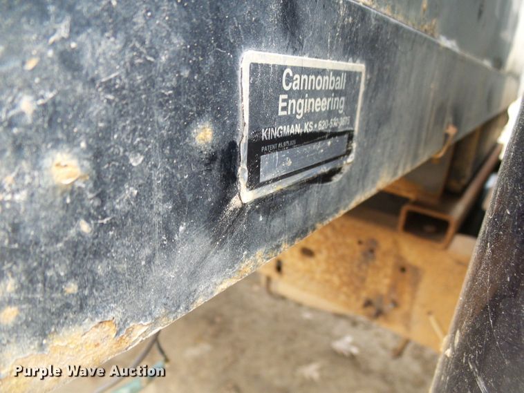 image for item DG5531 2000 Ford F350 Super Duty XLT bale bed pickup truck