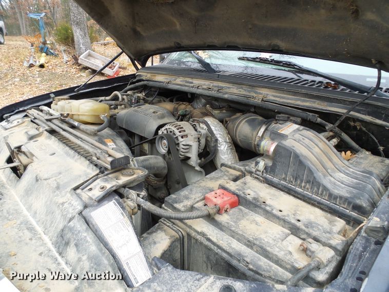 image for item DG5531 2000 Ford F350 Super Duty XLT bale bed pickup truck