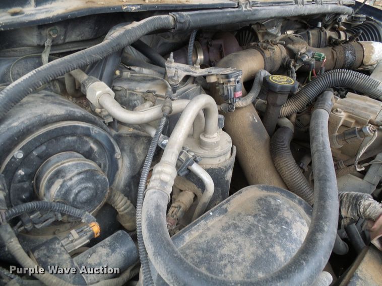 image for item DG5531 2000 Ford F350 Super Duty XLT bale bed pickup truck