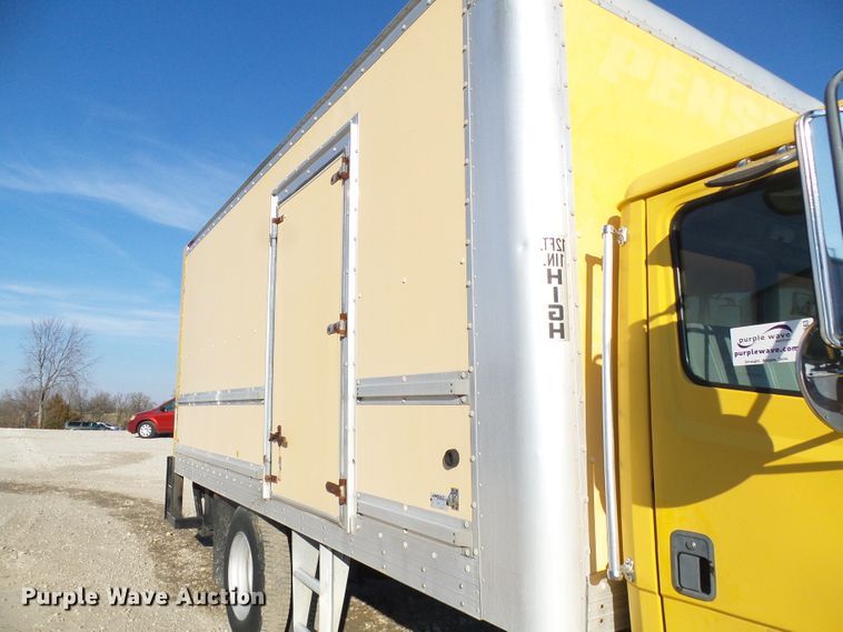 image for item DG5563 2001 Freightliner FL50 box truck