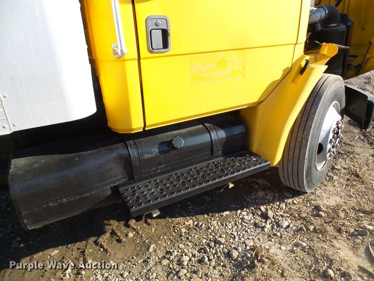 image for item DG5563 2001 Freightliner FL50 box truck