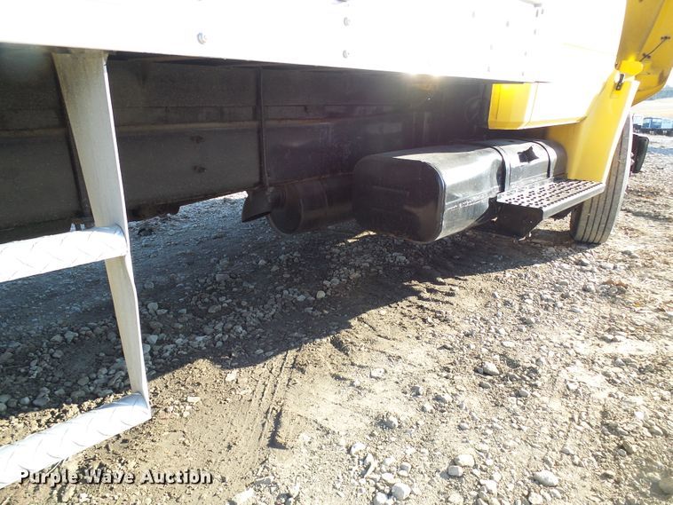 image for item DG5563 2001 Freightliner FL50 box truck