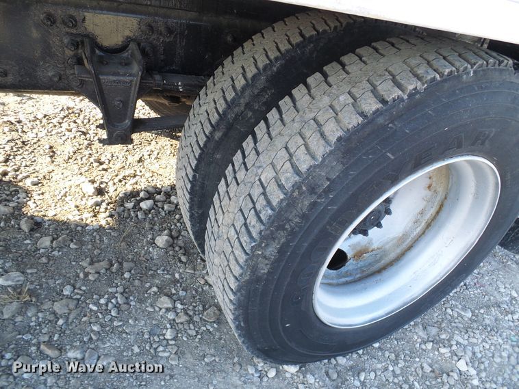 image for item DG5563 2001 Freightliner FL50 box truck