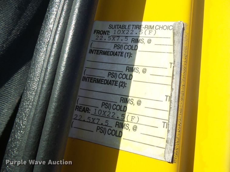 image for item DG5563 2001 Freightliner FL50 box truck