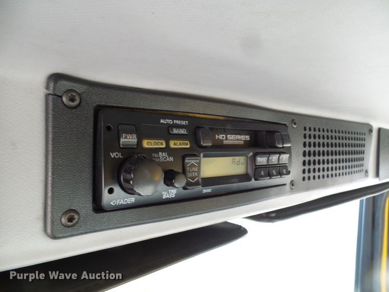 image for item DG5563 2001 Freightliner FL50 box truck