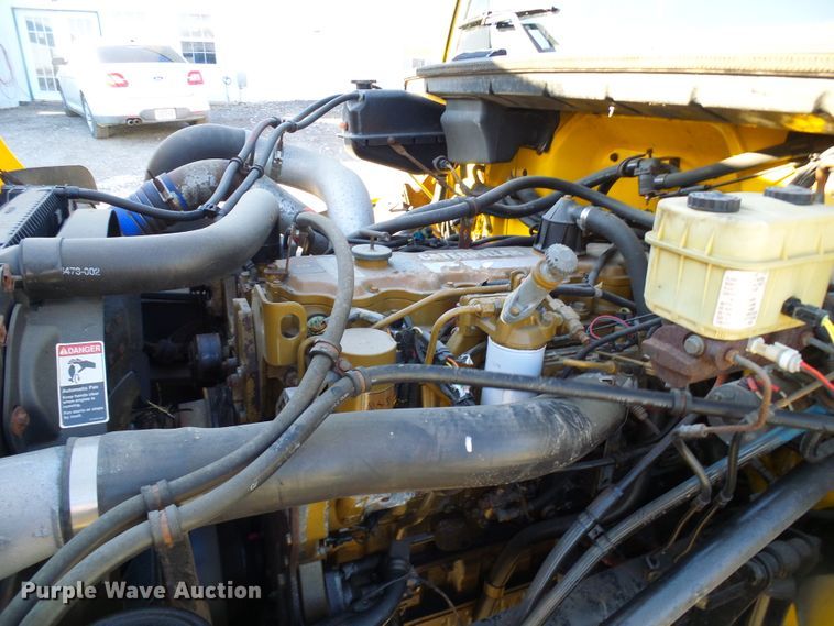 image for item DG5563 2001 Freightliner FL50 box truck