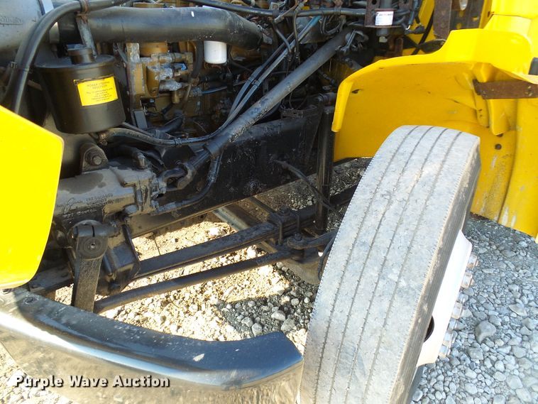 image for item DG5563 2001 Freightliner FL50 box truck