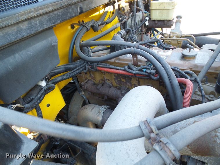 image for item DG5563 2001 Freightliner FL50 box truck