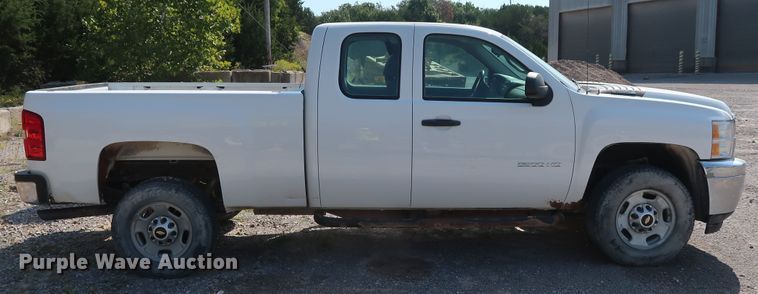 image for item DG7038 2013 Chevrolet Silverado 2500HD Ext. Cab pickup truck
