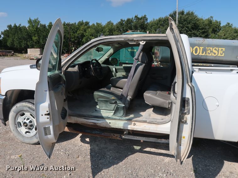 image for item DG7038 2013 Chevrolet Silverado 2500HD Ext. Cab pickup truck
