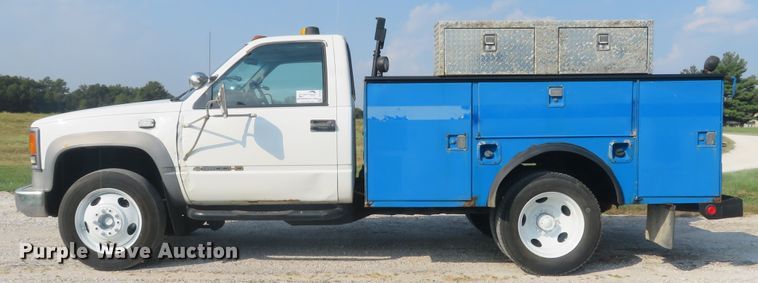 image for item DH1583 2000 Chevrolet C3500HD utility bed pickup truck