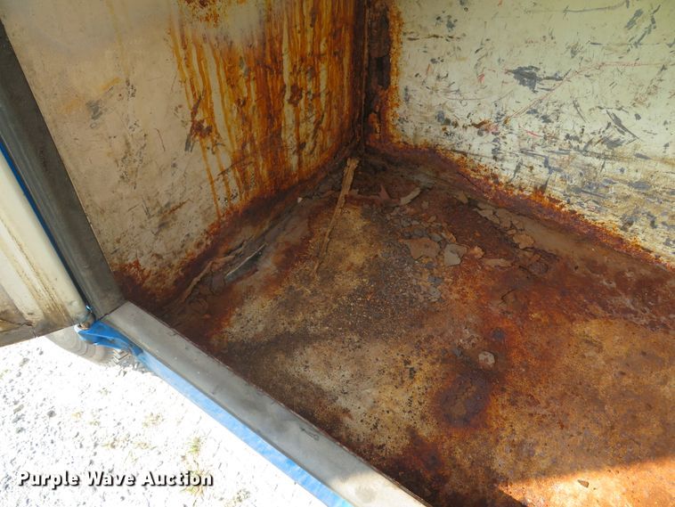 image for item DH1583 2000 Chevrolet C3500HD utility bed pickup truck