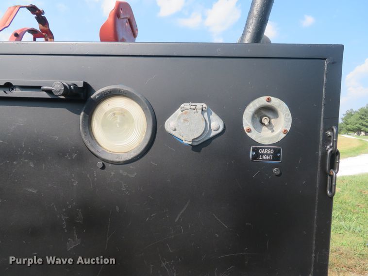 image for item DH1583 2000 Chevrolet C3500HD utility bed pickup truck