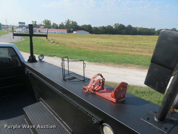 image for item DH1583 2000 Chevrolet C3500HD utility bed pickup truck