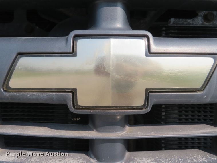 image for item DH1583 2000 Chevrolet C3500HD utility bed pickup truck