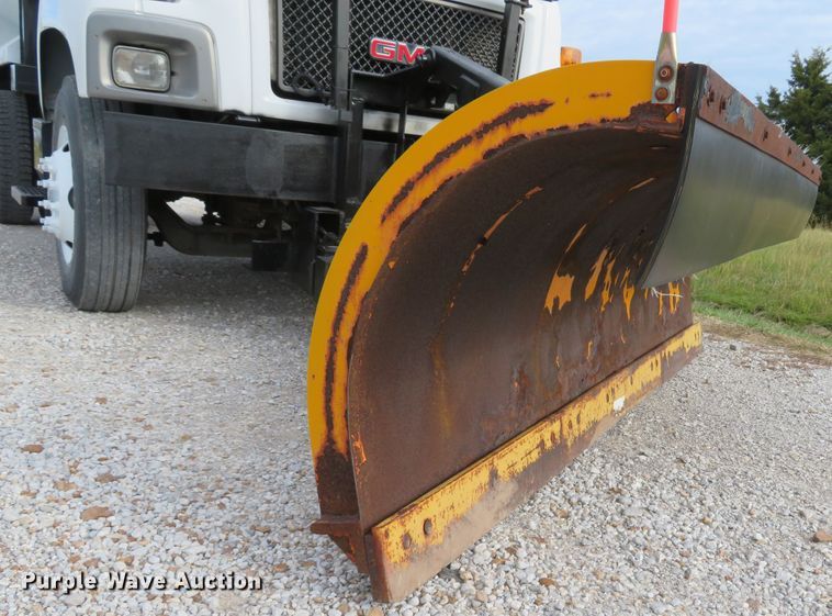 image for item DH1644 2008 GMC C8500 dump truck