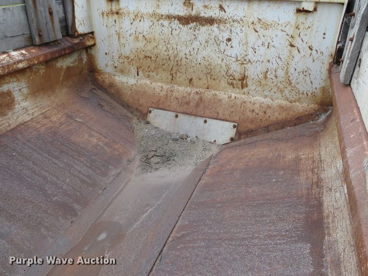 image for item DH1644 2008 GMC C8500 dump truck