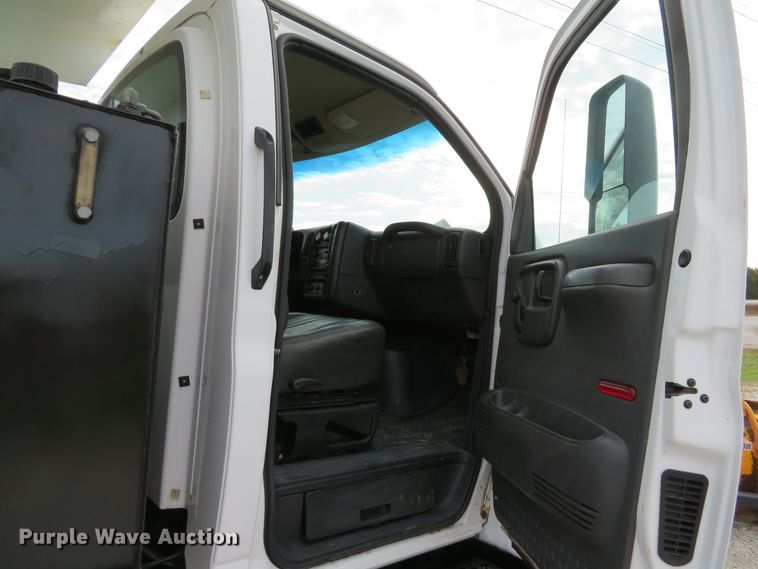 image for item DH1644 2008 GMC C8500 dump truck